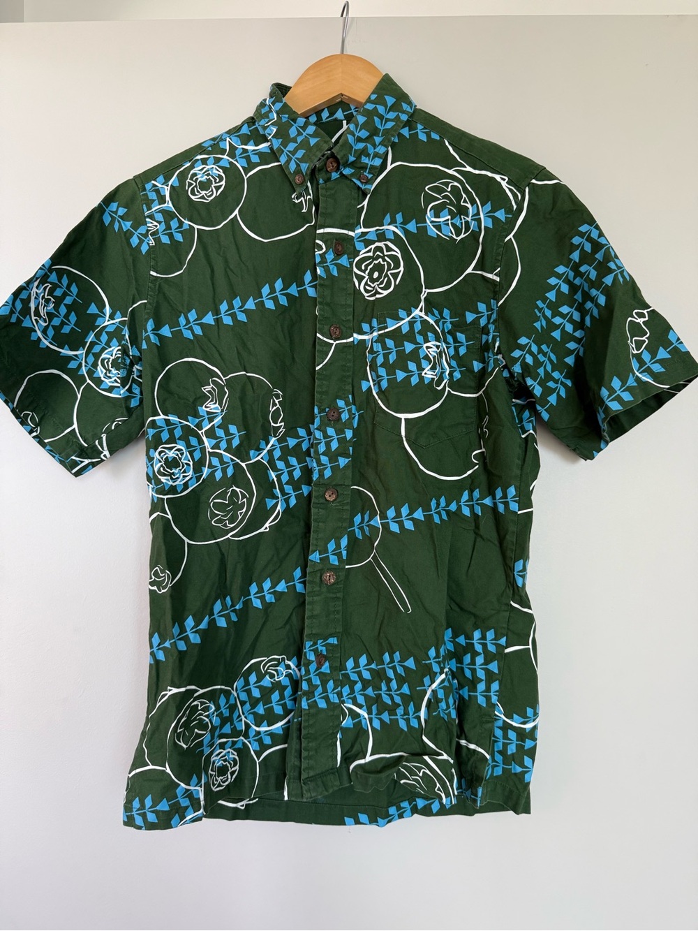 Sig Zane Green Short-Sleeve Button-Down with Blue & White Print